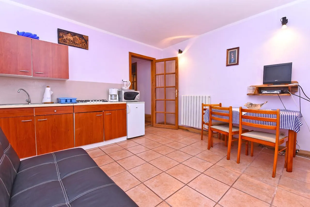 Kamelija Apartments 316 Fažana