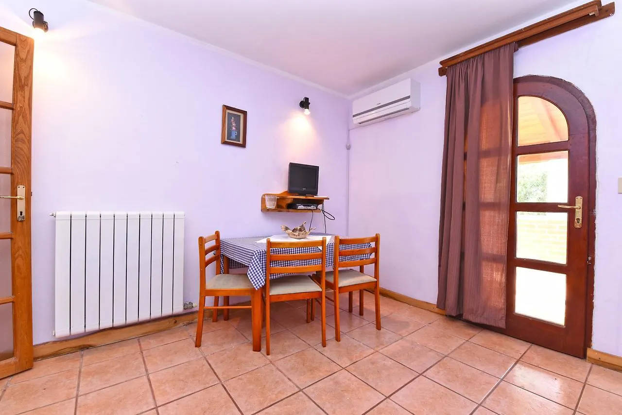 Kamelija Apartments 316 Fažana